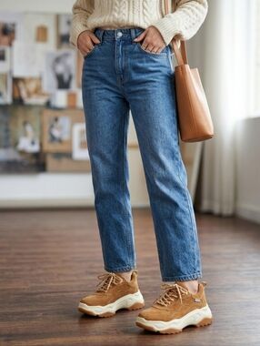 Suede Eternal Shoes size 6